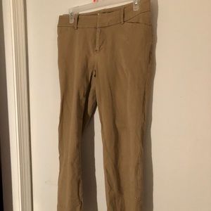 Woman’s Khaki Tan Pants